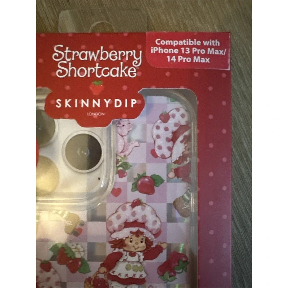 NEW 🍓 Strawberry Shortcake & Cat Skinnydip iPhone 13‎ Pro Max/ 14 Pro Max Case